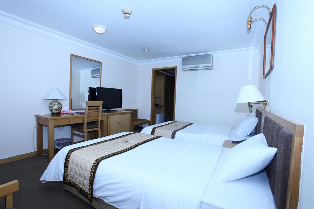 Galaxy Hotel Hanoi Room photo